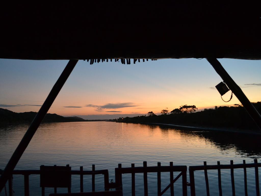 Maggie May House Boat - Colchester - 5Km From Elephant Park Eksteriør bilde