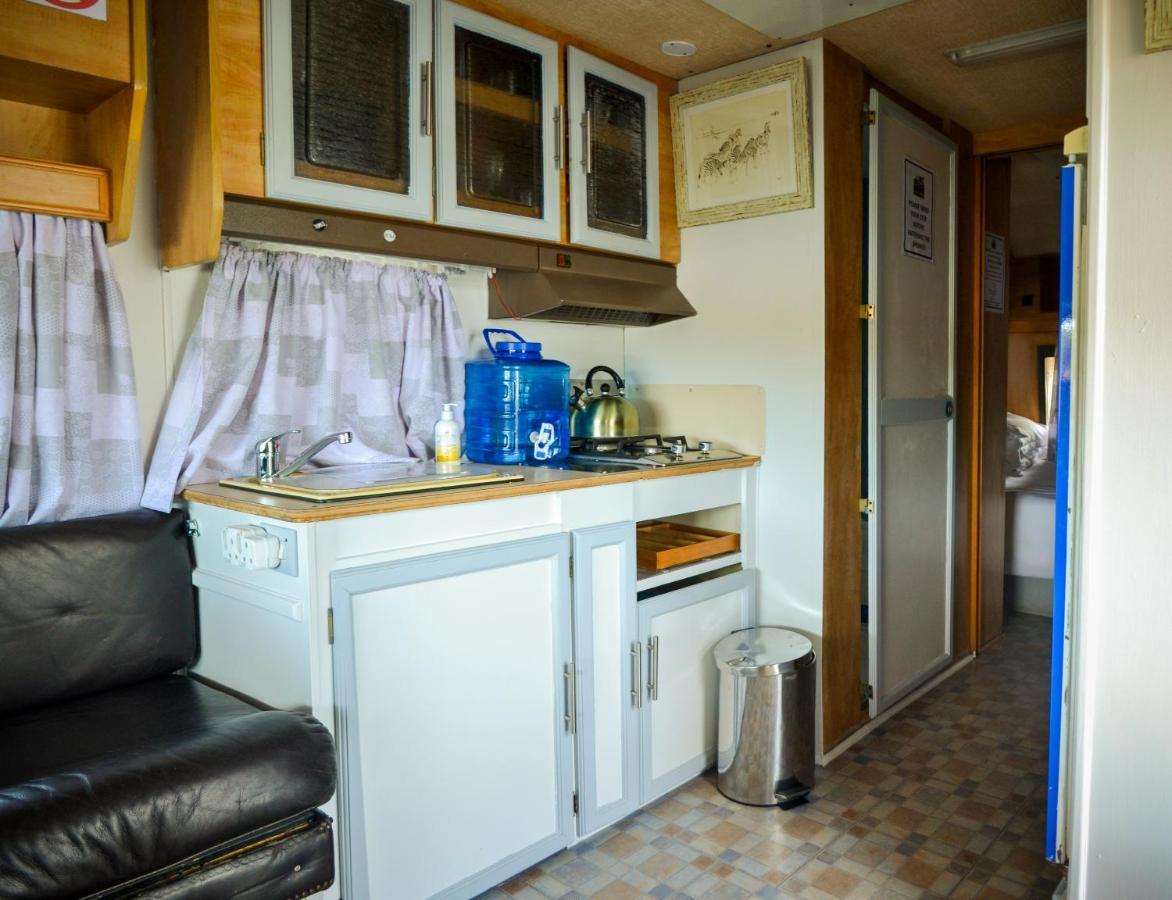 Maggie May House Boat - Colchester - 5Km From Elephant Park Eksteriør bilde