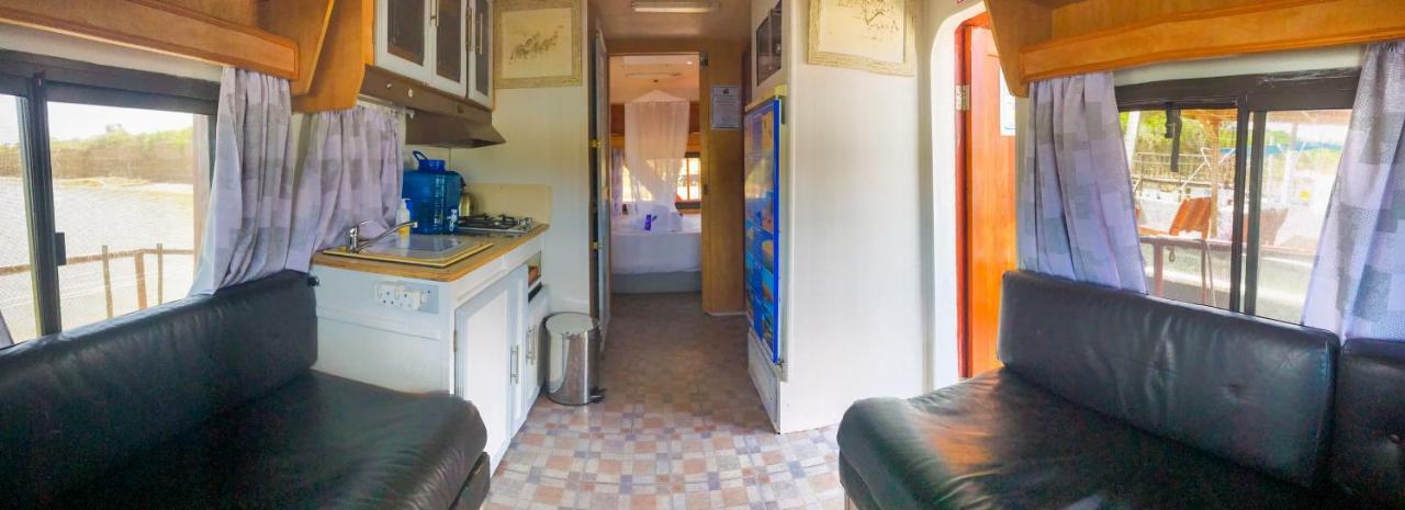 Maggie May House Boat - Colchester - 5Km From Elephant Park Eksteriør bilde